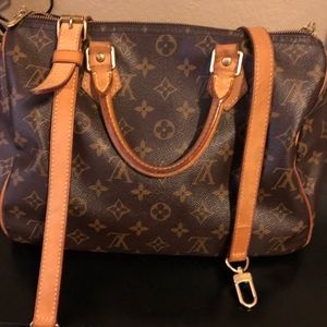 Louis Vuitton speedy 30 with straps